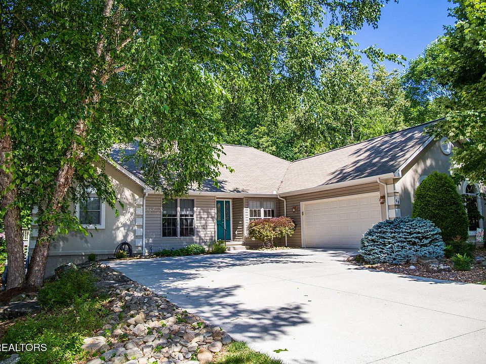 1st image of 169 Forest View Dr