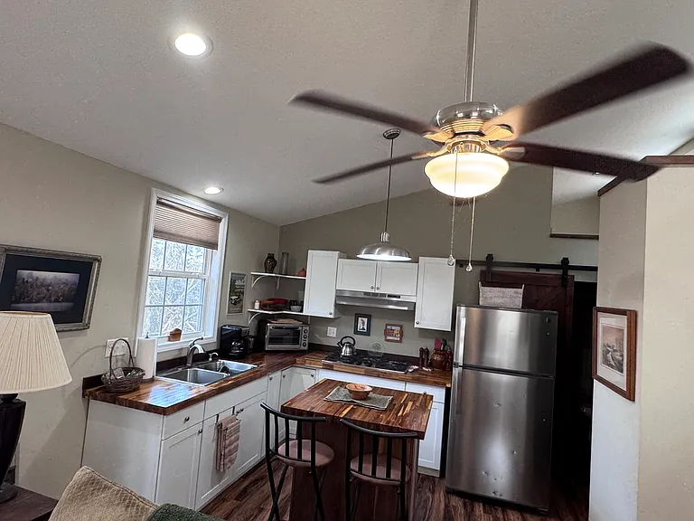 192 Askin Ln #B — Photo 6