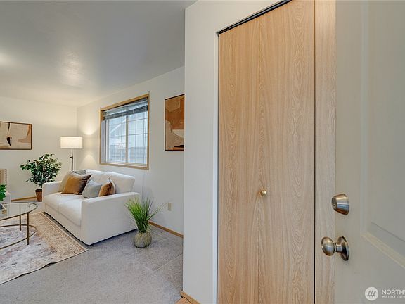 4th image of 512 Walnut Avenue