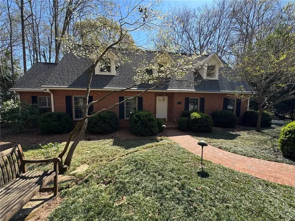 116 Liberty Hall Dr, Pendleton, SC 29670