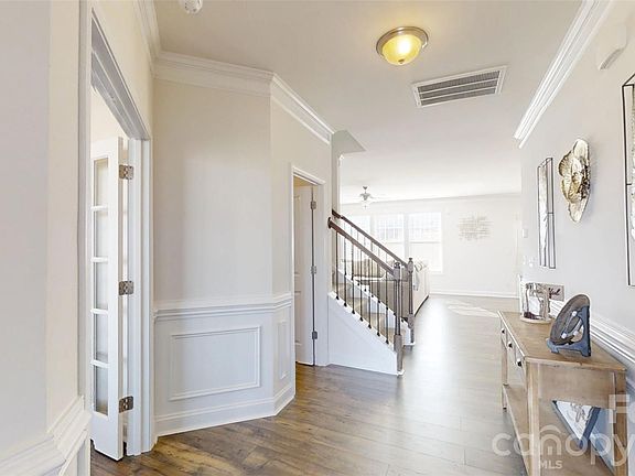 3rd image of 3010 Burnello Ct