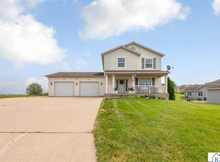 2502 6th St NE, Waseca, MN 56093