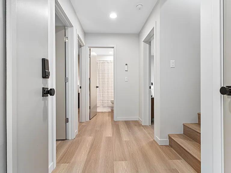 2517 Vallette St #101 — Photo 12