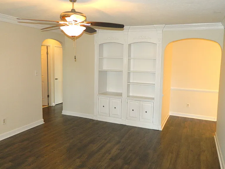 230 Ronstadt Dr — Photo 8