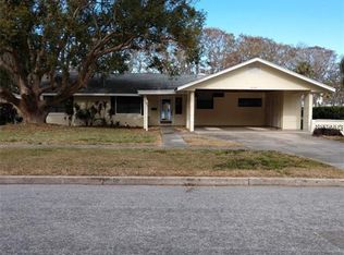 1319 Lake Shore Blvd, Tavares, FL 32778