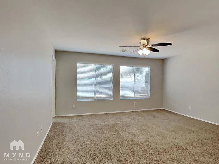 16025 W Lilac St — Photo 9