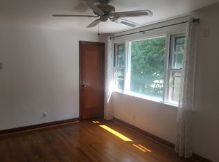 548 N 8th Ave APT 3, West Bend, WI 53090