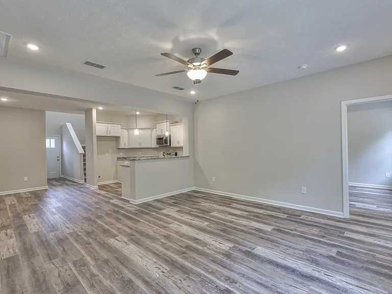 113 Creek Wood Rd — Photo 13