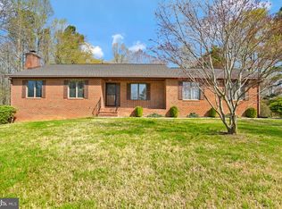 17082 Prince Frederick Rd, Hughesville, MD 20637