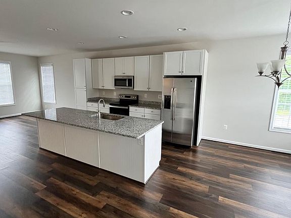 4th image of 12103 Bowling Farm Ct