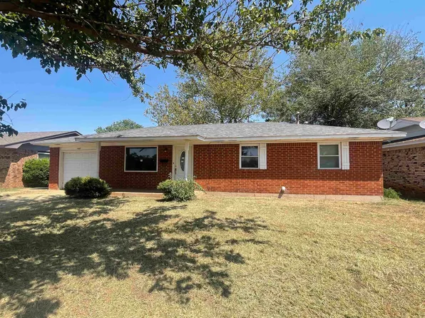 408 W Ash St, Fairview, OK 73737