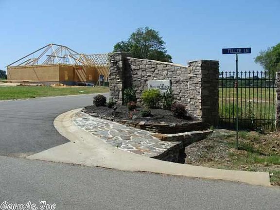 5th image of 28 Southwind Blvd
