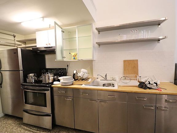3rd image of 344 E 49th St APT 2A