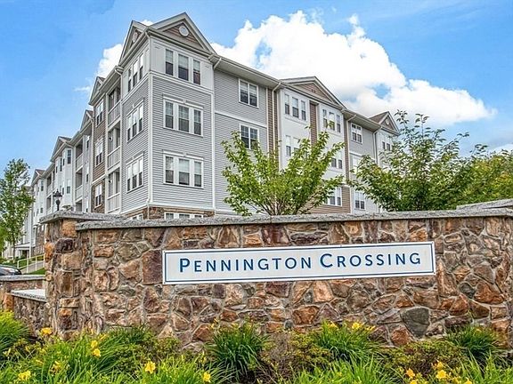 5th image of 2105 Pennington Dr #2105