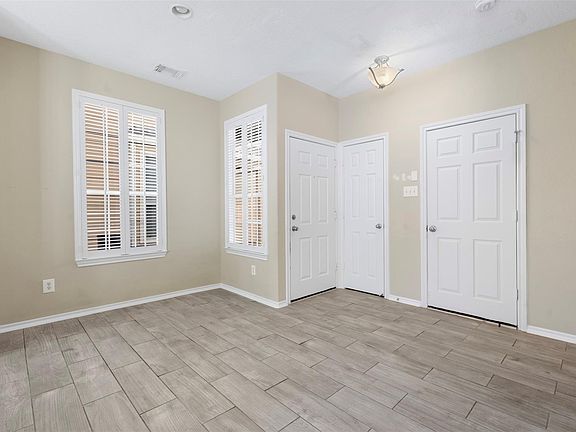 3rd image of 25211 Bentley Glen Ln