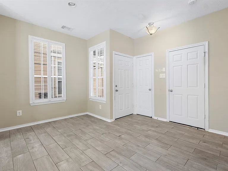 25211 Bentley Glen Ln — Photo 3