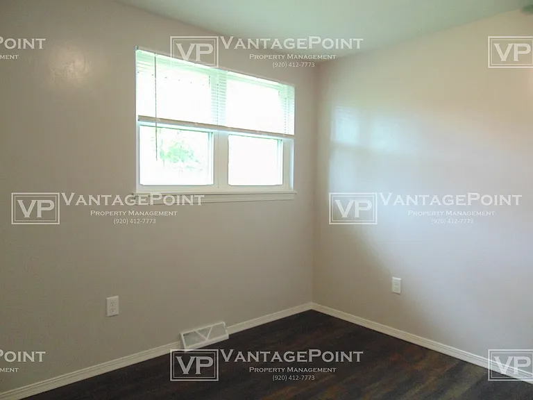 1009 Rogues Way — Photo 17