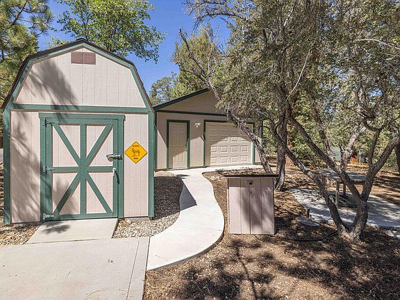 2nd image of 803 Plumas Ct