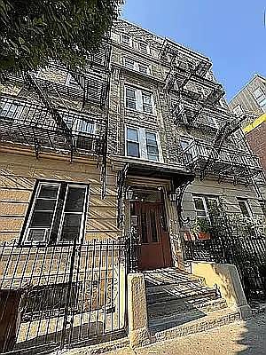 4th image of 709 De Kalb Ave #27