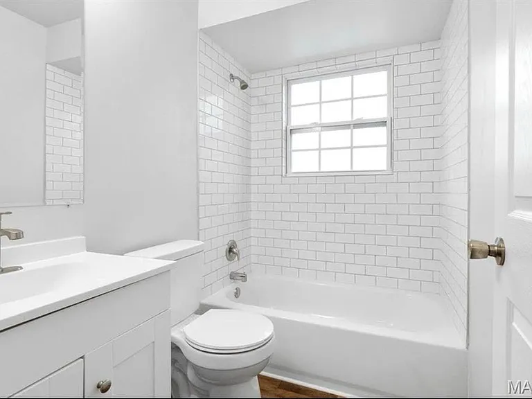 6905 Colonial Woods Dr #2 — Photo 9