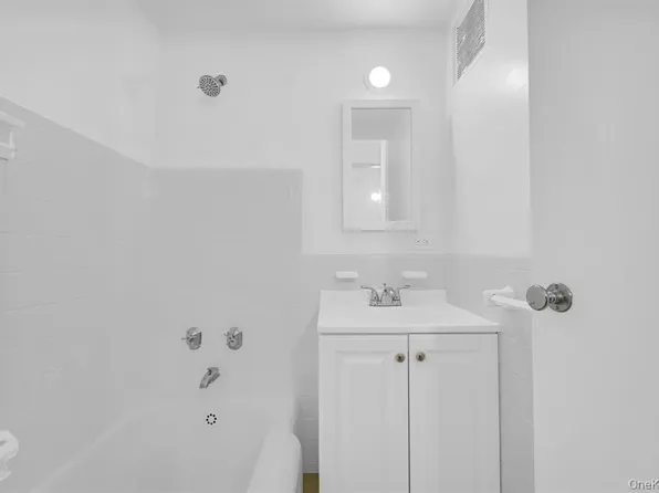 3 Fordham Hill Oval image 20 of 29