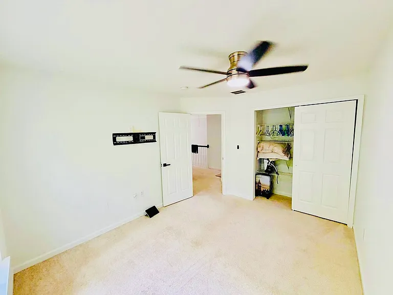 33 Brownstone Rd — Photo 9