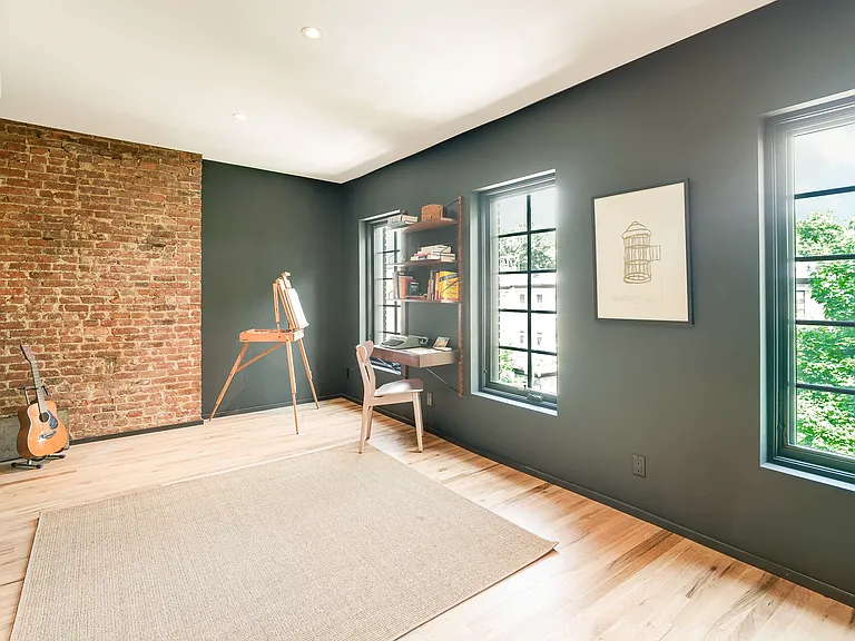 629 Putnam Ave #2 — Photo 18