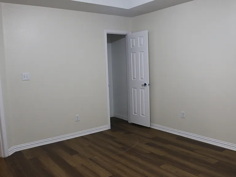629 Park Place Dr — Photo 23