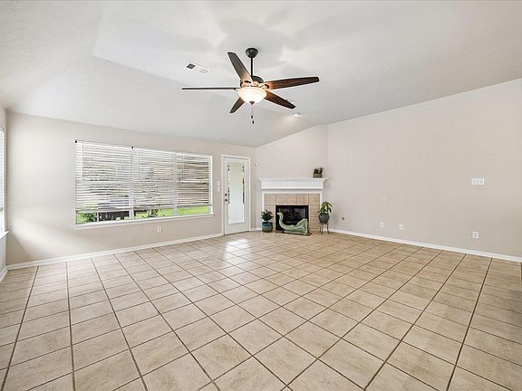 5th image of 10719 Knoll Bend Ln