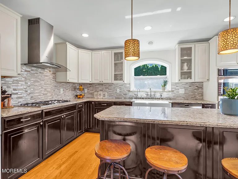 519 Ryeside Ave — Photo 18