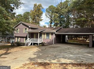 322 Kings Hill Ct, Lawrenceville, GA 30045