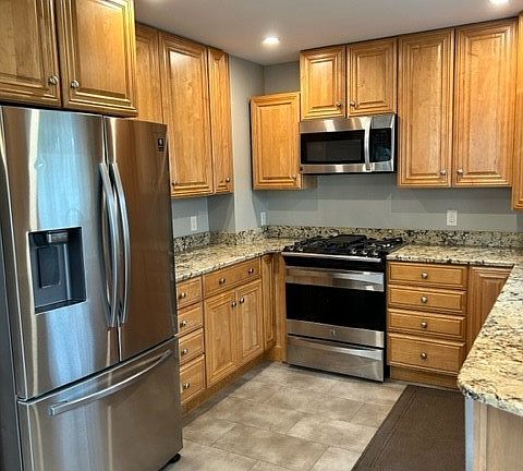 3rd image of 307 Lehigh Ave