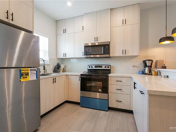 3rd image of 5601 Northwestern Ave APT 4