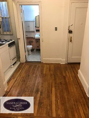 Rented by Sandra Greer Real Estate | media 9
