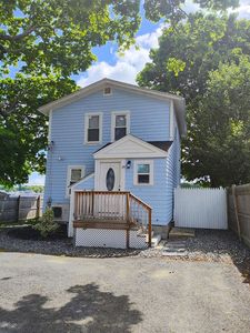 24 Logan St, Warwick, RI, 02889
