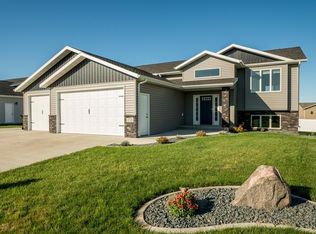4710 Hudson St, Bismarck, ND 58503