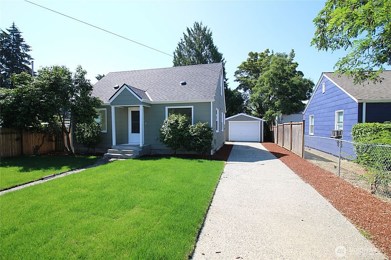 2nd image of 818 118th Street S