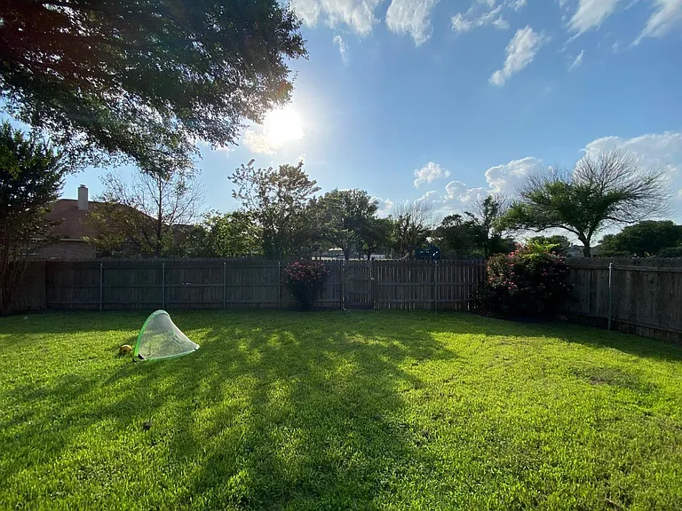 2623 Goldfinch Dr — Photo 22
