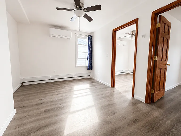 36 Butler Pl #UPPER FLOOR 2ND — Photo 7