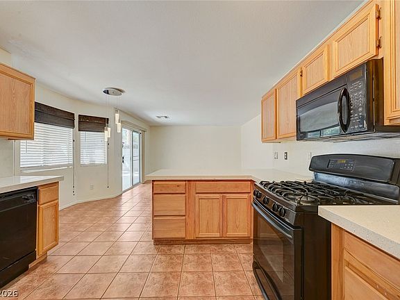 5th image of 3637 Ferrell St
