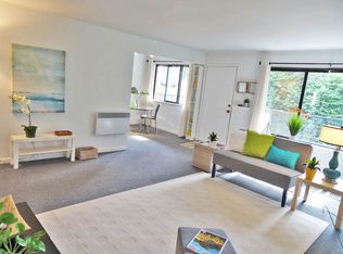 343 4th Ave #D, Kirkland, WA 98033