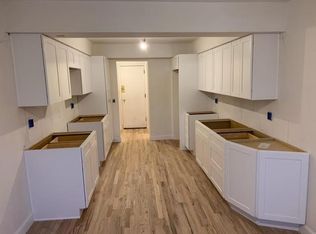 286 Crocus Ave, Floral Park, NY 11001