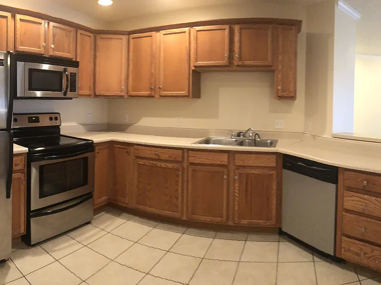 1471 Autumn Oak St — Photo 5