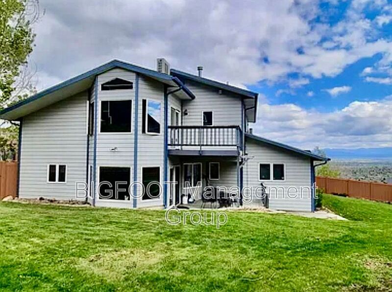 2nd image of 1401 Mount Helena Dr