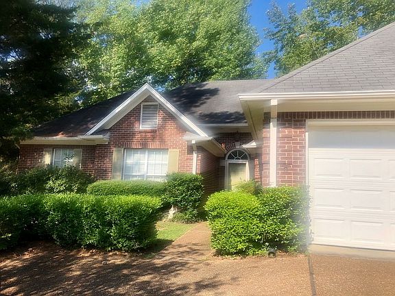 2nd image of 3072 E Fairway Dr