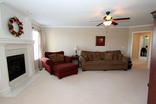 5th image of 1406 NW Nolan Dr