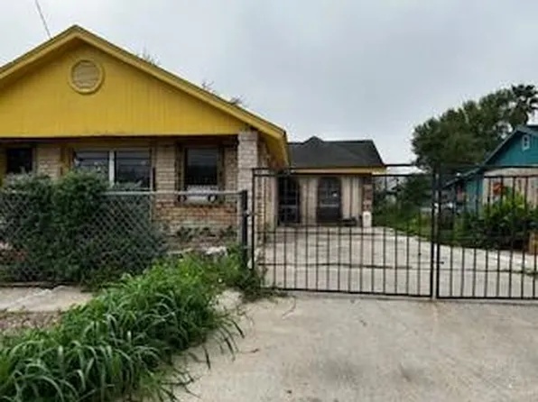 352 E Denny Dr, Pharr, TX 78577