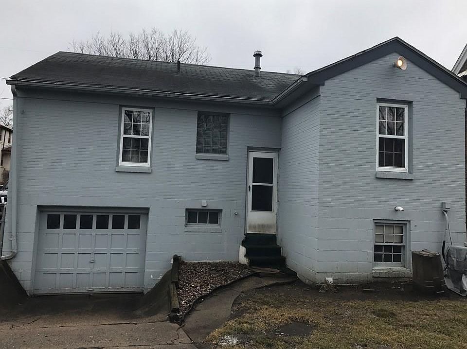 2nd image of 1160 68th St