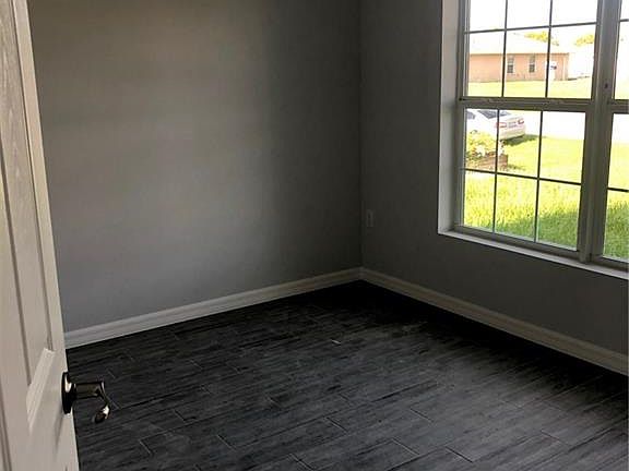 3rd image of 6351 Astoria Ave
