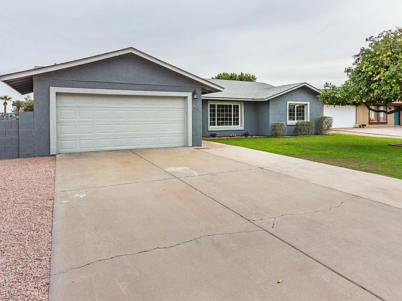 3rd image of 4403 S Ventura Dr